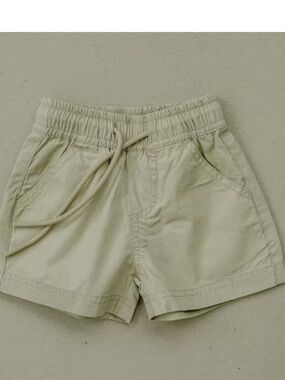 NWT’s Kids Grayson Shorts Khaki 3-6M - Olive + Scout